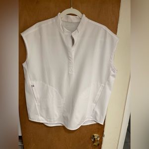 Figs Rafaela Oversized scrub top size S. Limited edition: White. Worn 1-2x.